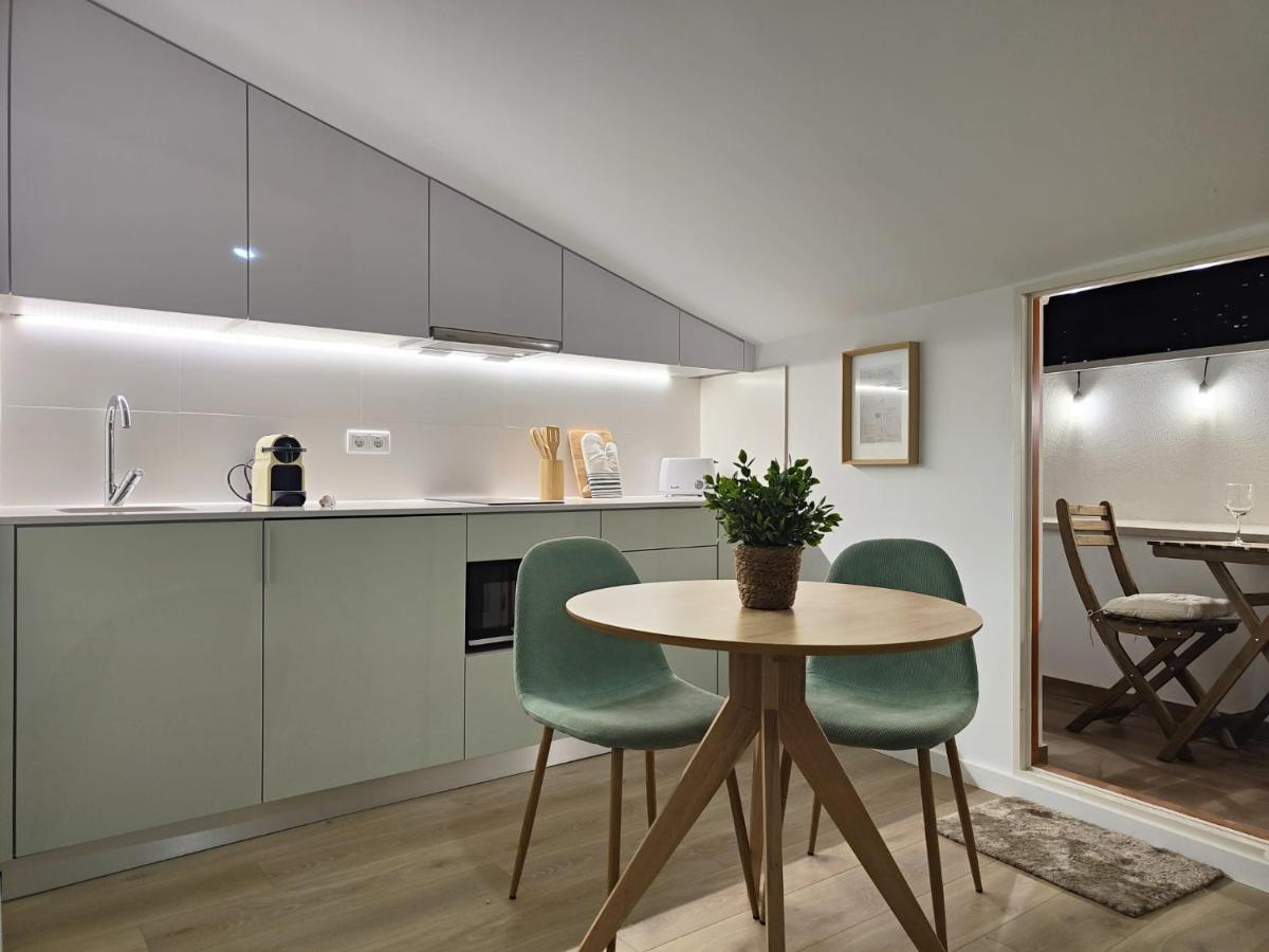 Wood Essence Apartment - Cozy Balcony Coimbra Esterno foto
