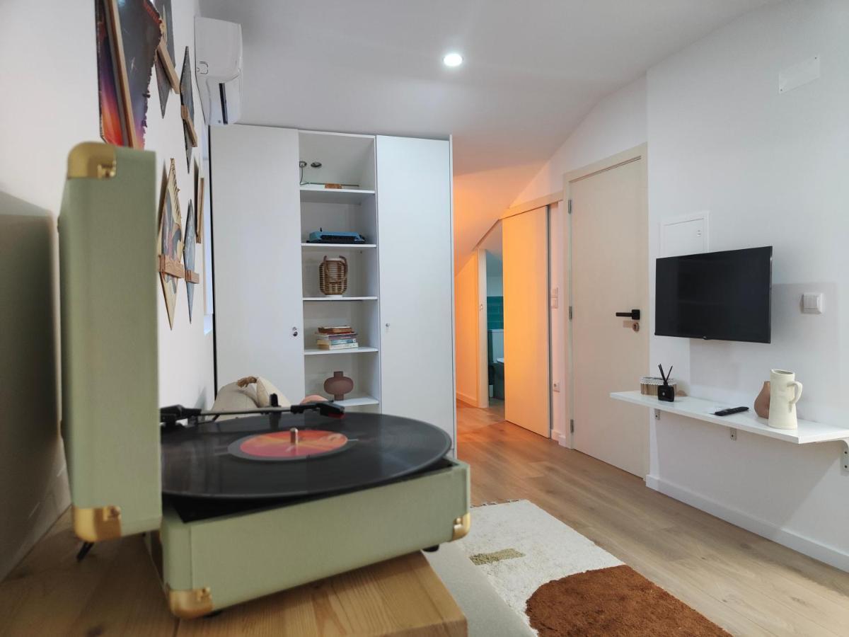 Wood Essence Apartment - Cozy Balcony Coimbra Esterno foto